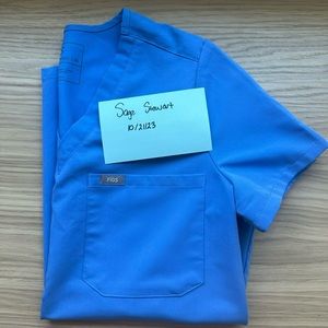 Figs Catarina One-Pocket Scrub Top-ceil blue